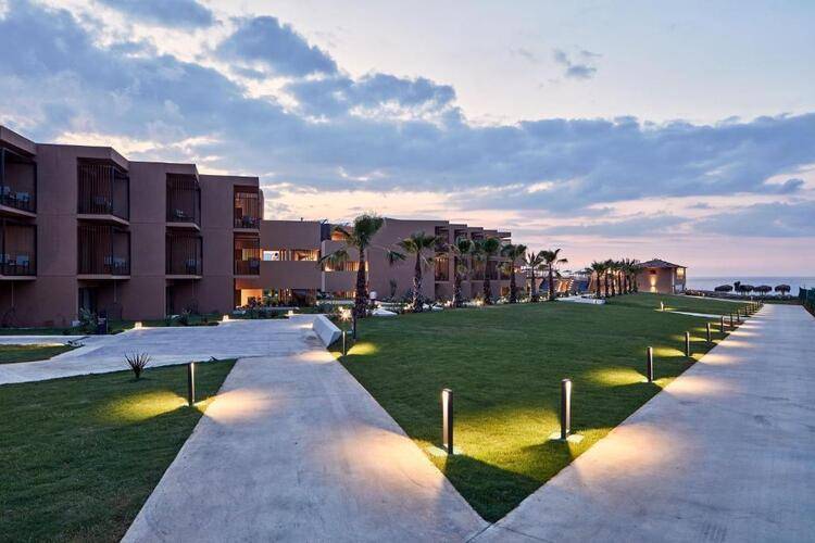 La Mer Resort & Spa (Adults Only 18+)