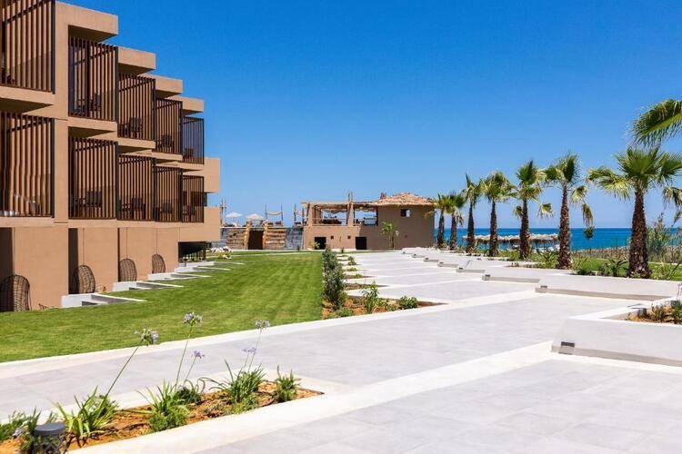 La Mer Resort & Spa (Adults Only 18+)