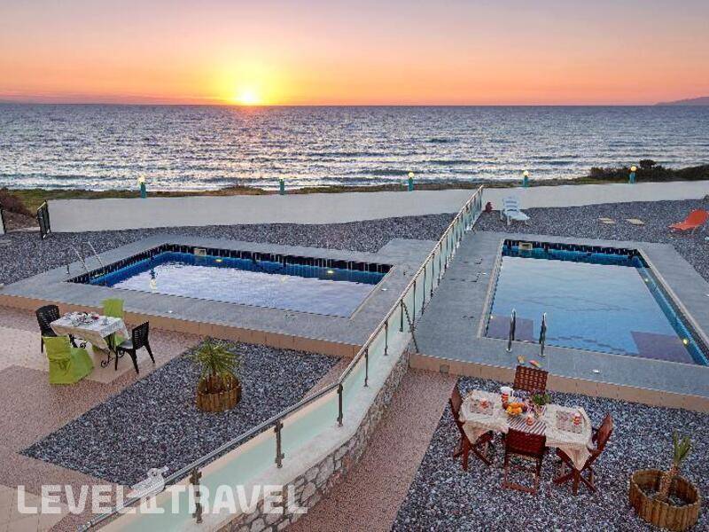 Фотография White Pearl Villa