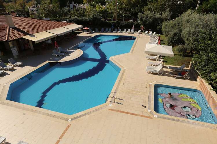Mavruka Hotel