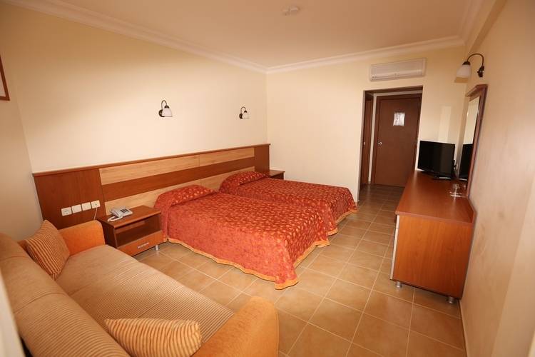 Mavruka Hotel