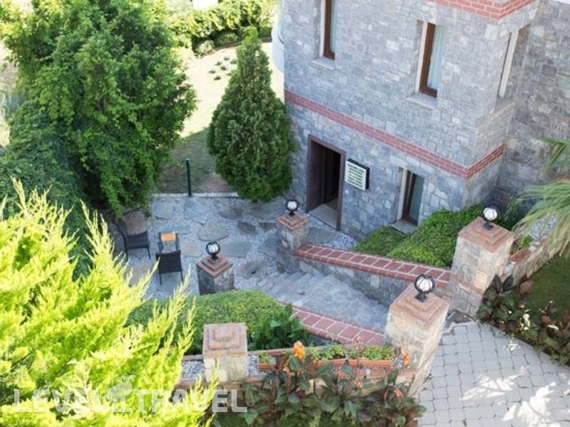 Фотография Golden Life Heights Deluxe Suite Hotel (Adults Only 16+)