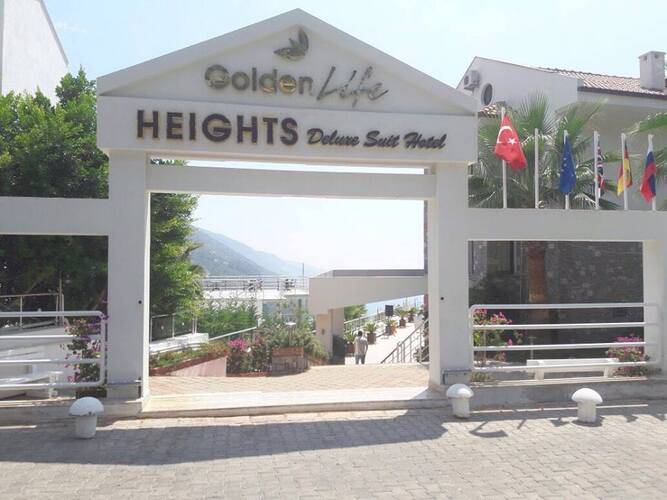 Golden Life Heights Deluxe Suite Hotel (Adults Only 16+)