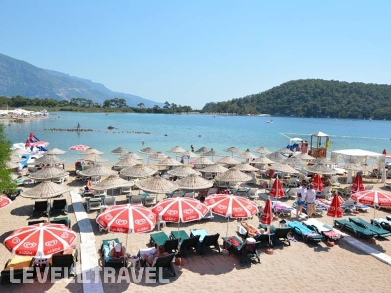 Фотография Golden Life Heights Deluxe Suite Hotel (Adults Only 16+)