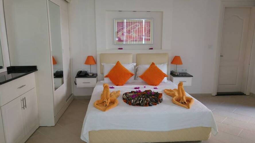 Golden Life Heights Deluxe Suite Hotel (Adults Only 16+)