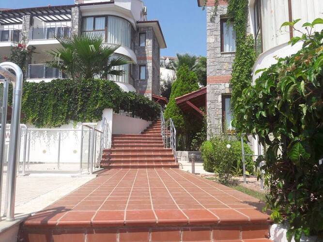Golden Life Heights Deluxe Suite Hotel (Adults Only 16+)
