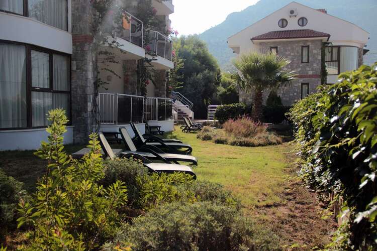 Golden Life Heights Deluxe Suite Hotel (Adults Only 16+)