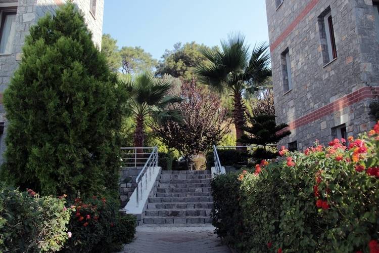 Golden Life Heights Deluxe Suite Hotel (Adults Only 16+)