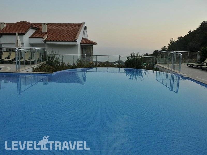 Фотография Golden Life Heights Deluxe Suite Hotel (Adults Only 16+)