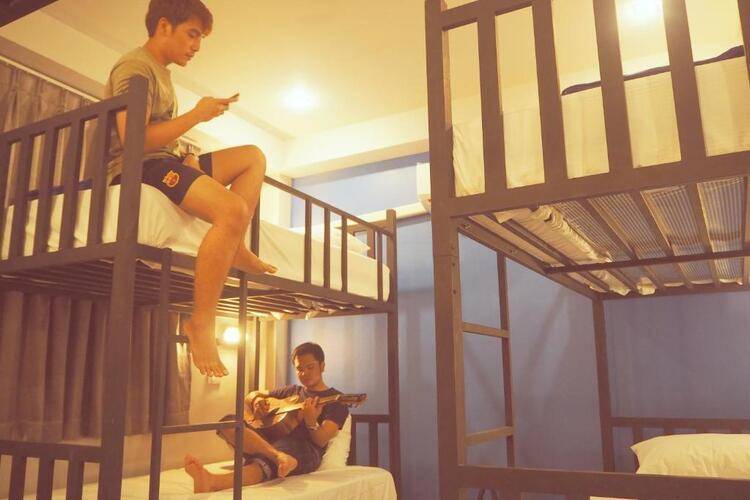 Hip Hostel
