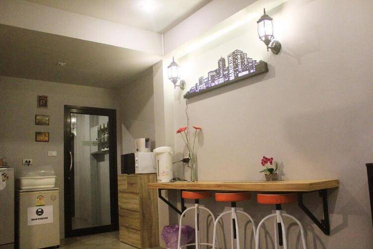 Hip Hostel