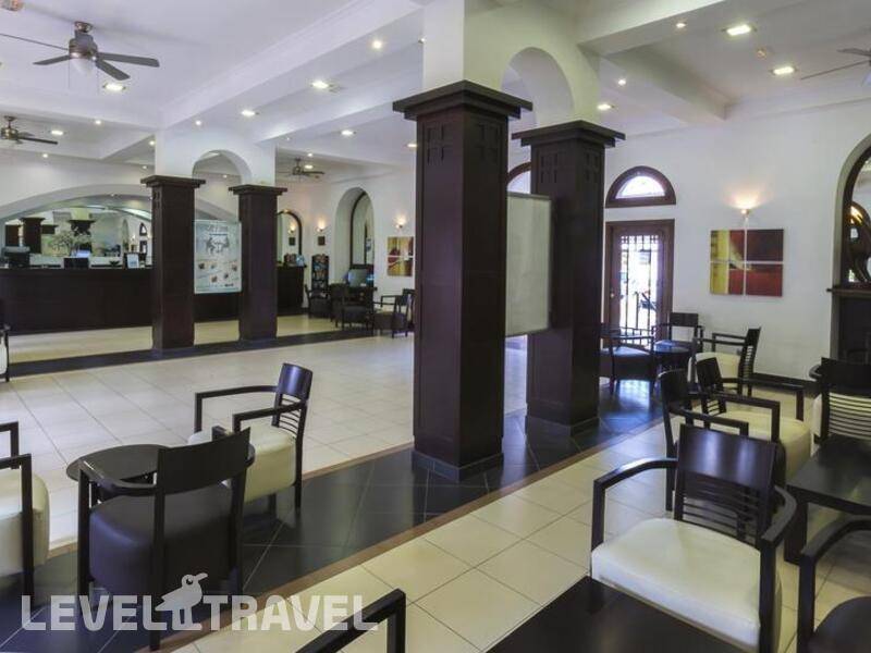 Фотография The Suites At Beverly Hills Tenerife