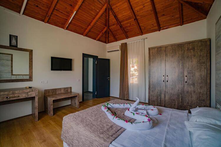 Senza Garden Holiday Club