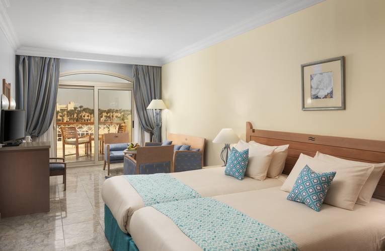 Royal Lagoons Resort And Aqua Park