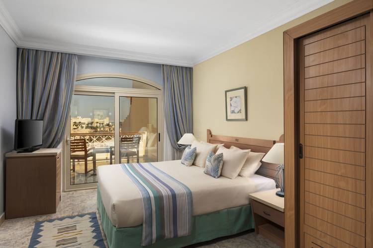 Royal Lagoons Resort And Aqua Park