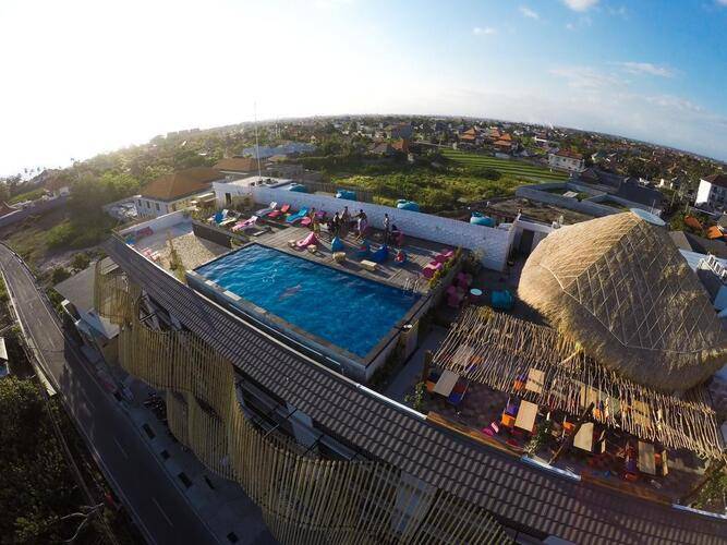 Koa D Surfer Hotel