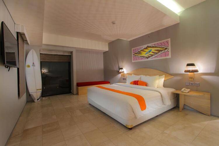 Koa D Surfer Hotel