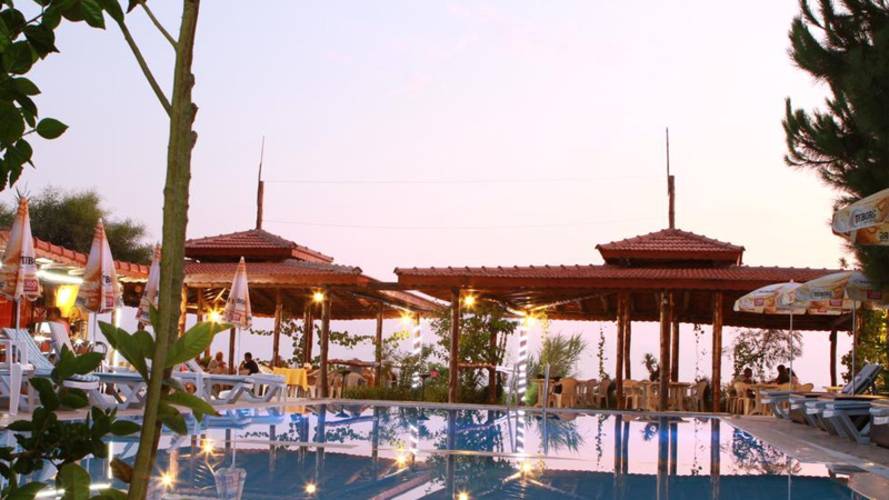 As Queen Beach Hotel