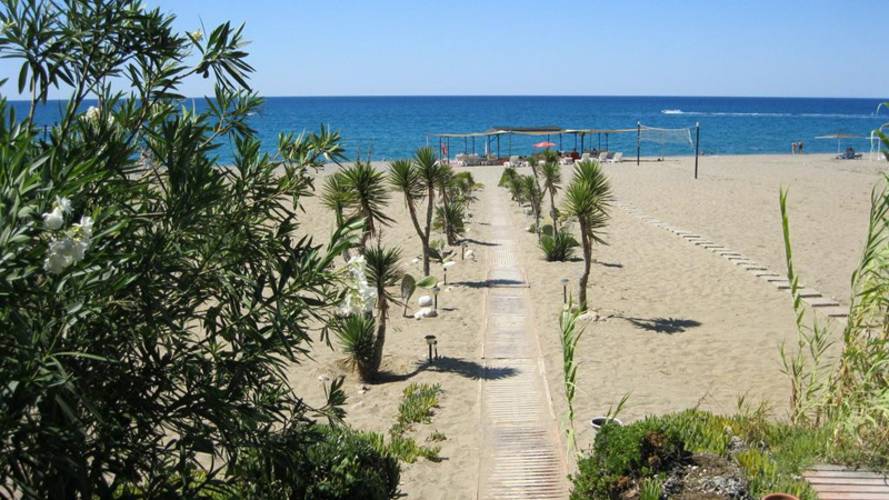 As Queen Beach Hotel