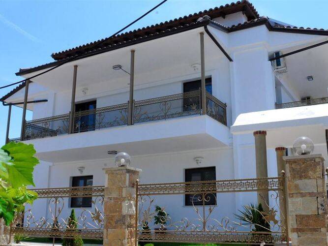 Bomo Greek Pride Hotel Apartments
