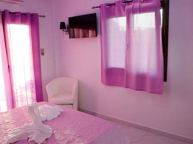 Bomo Greek Pride Hotel Apartments