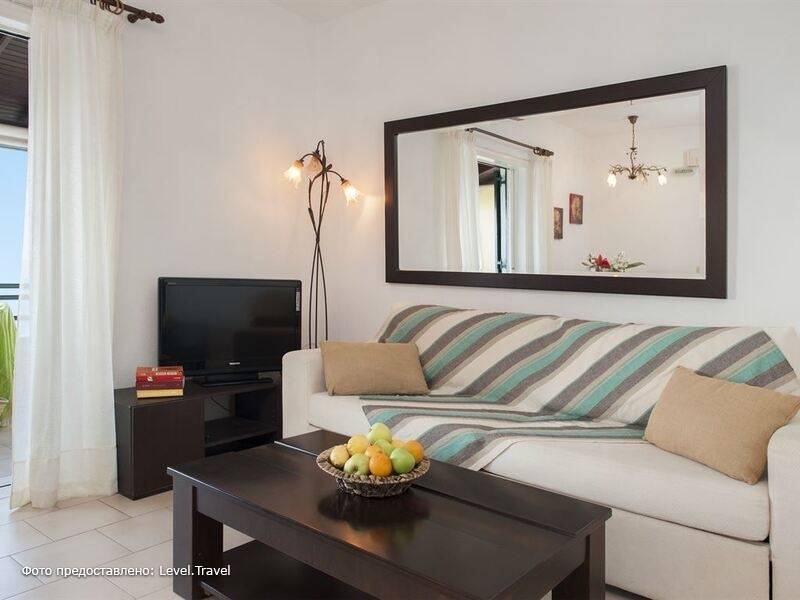 Фотография Glyfada Beachfront Apartments