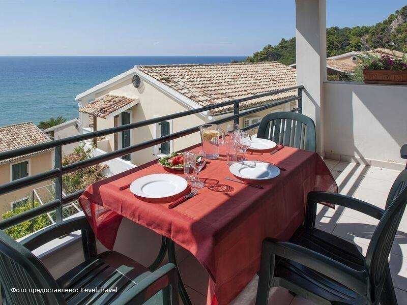 Фотография Glyfada Beachfront Apartments