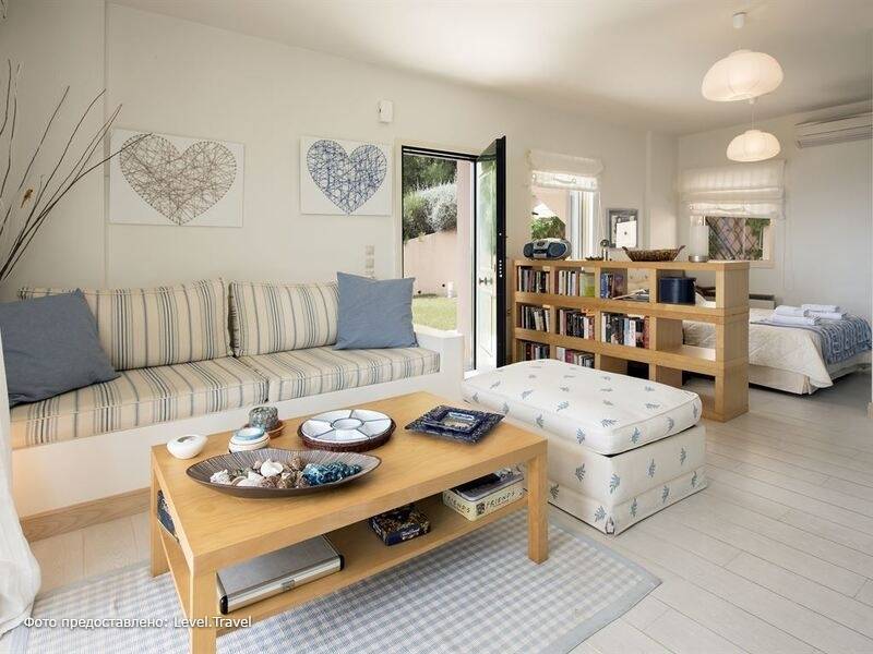 Фотография Glyfada Beachfront Apartments