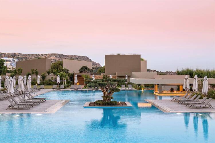 Amada Colossos Villas