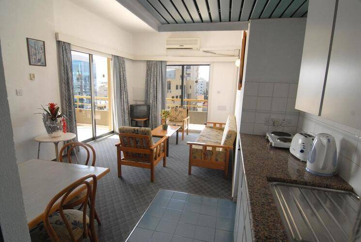 Sunflower Hotel Apts