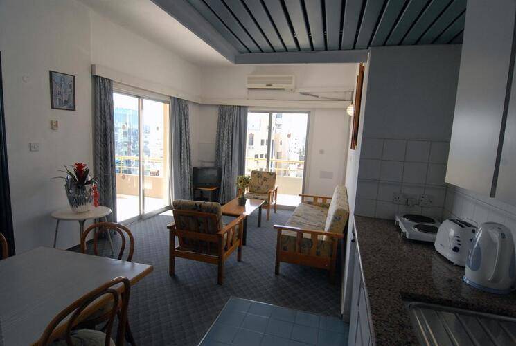 Sunflower Hotel Apts