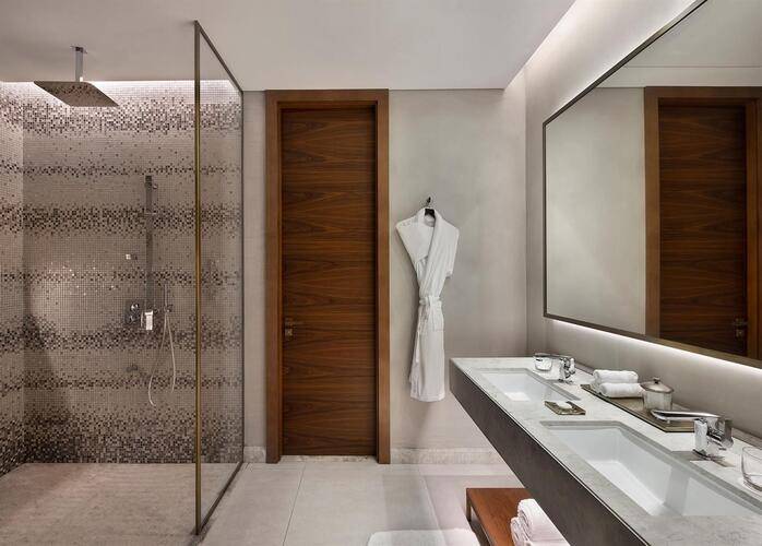 The St. Regis Downtown Dubai (Ex. Renaissance Dubai Downtown)
