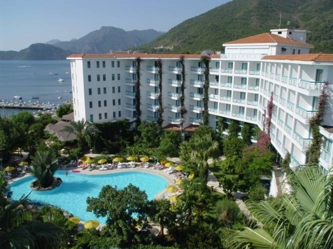 Tropical Hotel