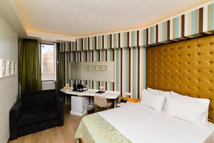 Kastro Hotel