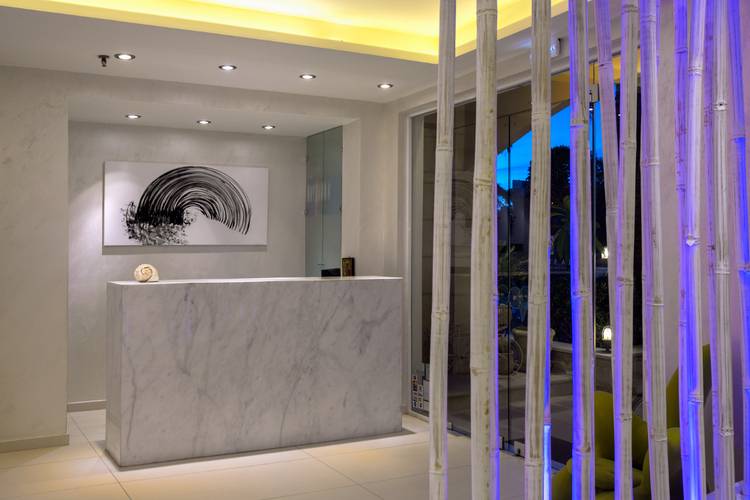 La Stella Suites