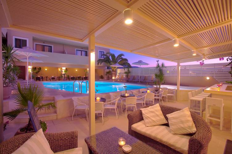 La Stella Suites
