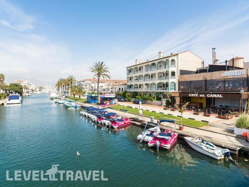 Фотография Comte D'Empuries - Empuriabrava