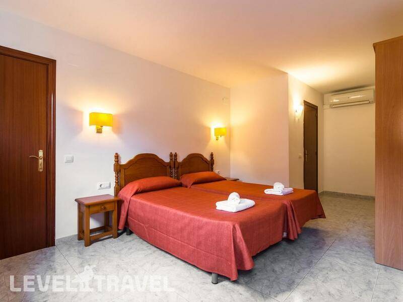 Фотография Comte D'Empuries - Empuriabrava