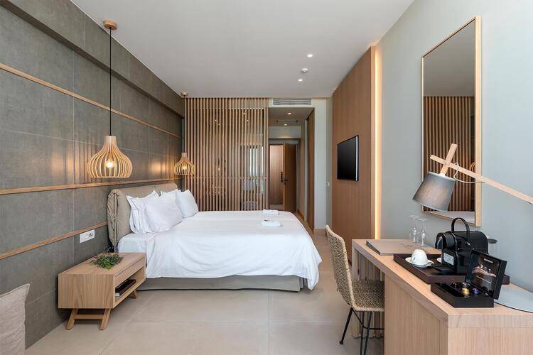 Ikones Seafront Luxury Suites (Adults Only 16+)