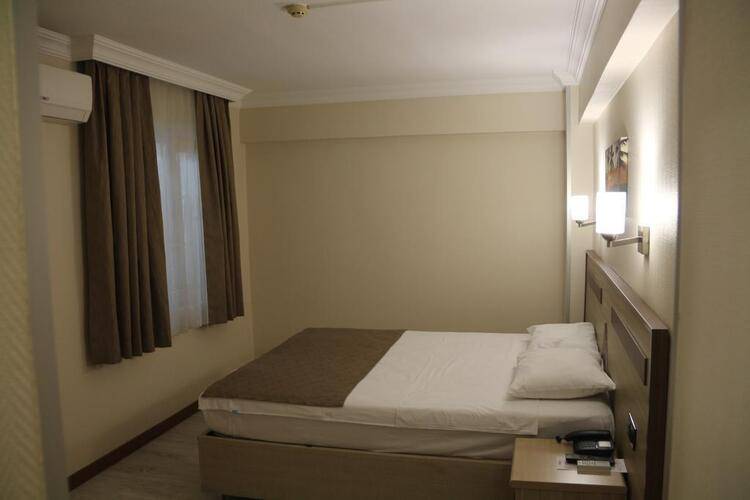 Gold Hotel