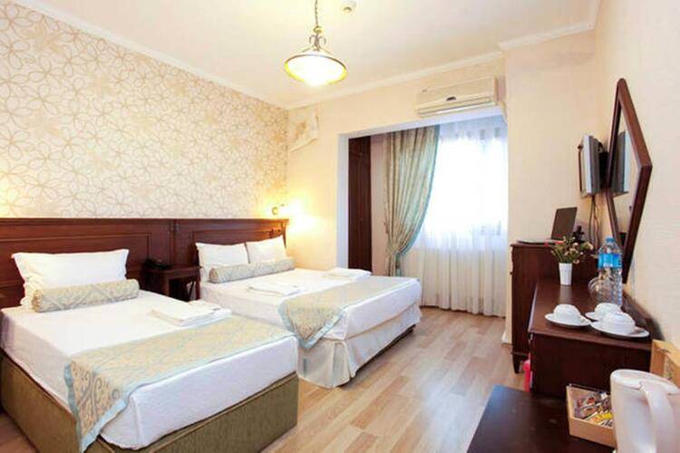 Center Hill Hotel