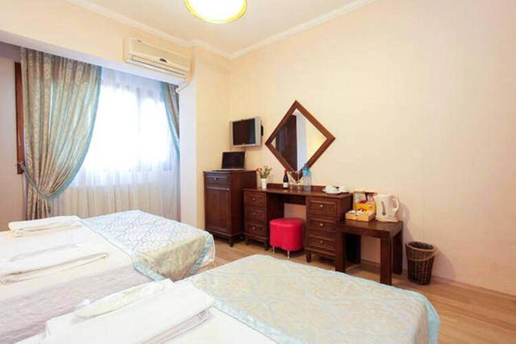Center Hill Hotel