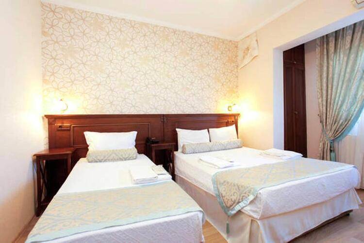 Center Hill Hotel