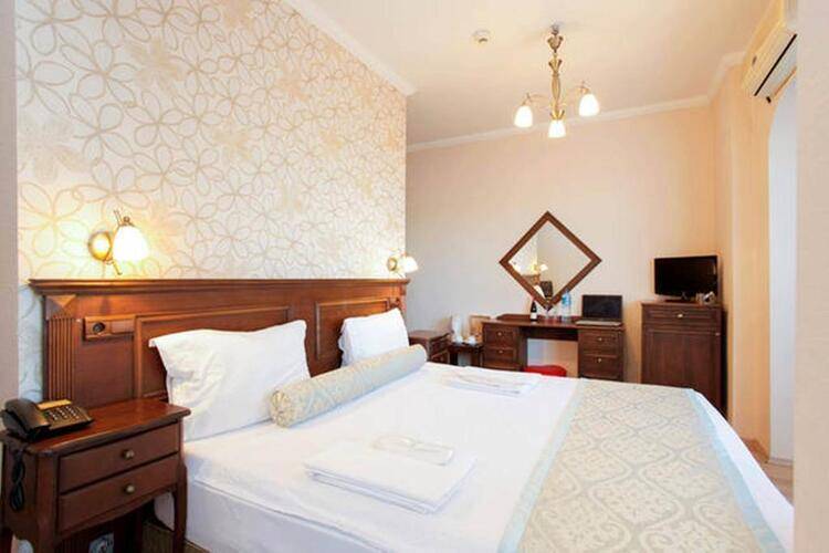 Center Hill Hotel