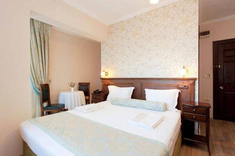 Center Hill Hotel