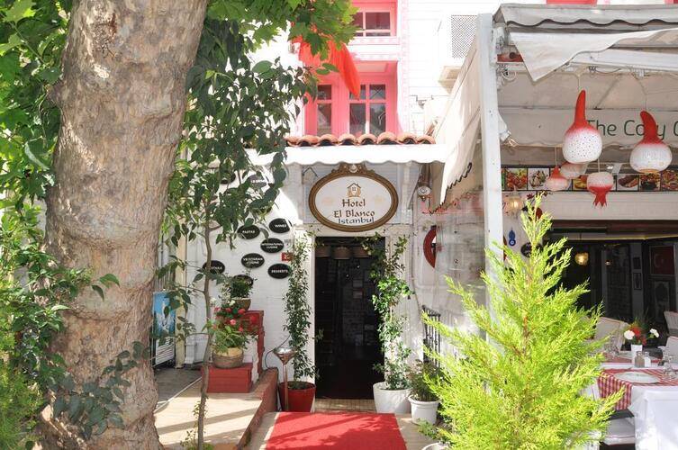 Center Hill Hotel