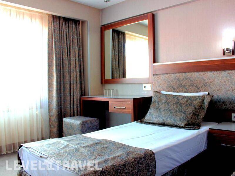 Фотография Buyuk Paris Hotel