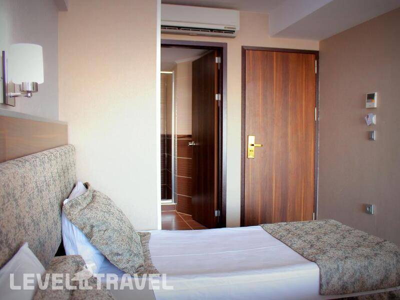 Фотография Buyuk Paris Hotel