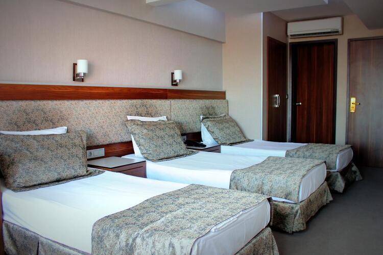 Buyuk Paris Hotel