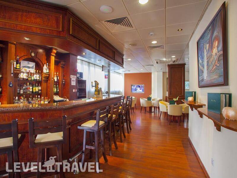 Фотография Kapetanios Limassol Hotel